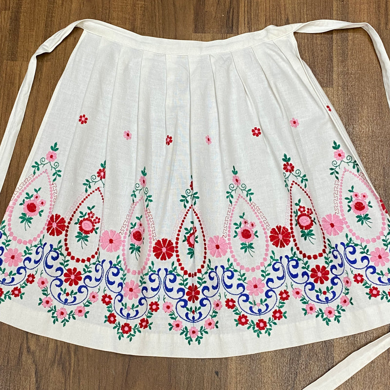 Dirndl-Schürze Damen – Weiß, handbestickt, 47 cm, Baumwolle, vintage