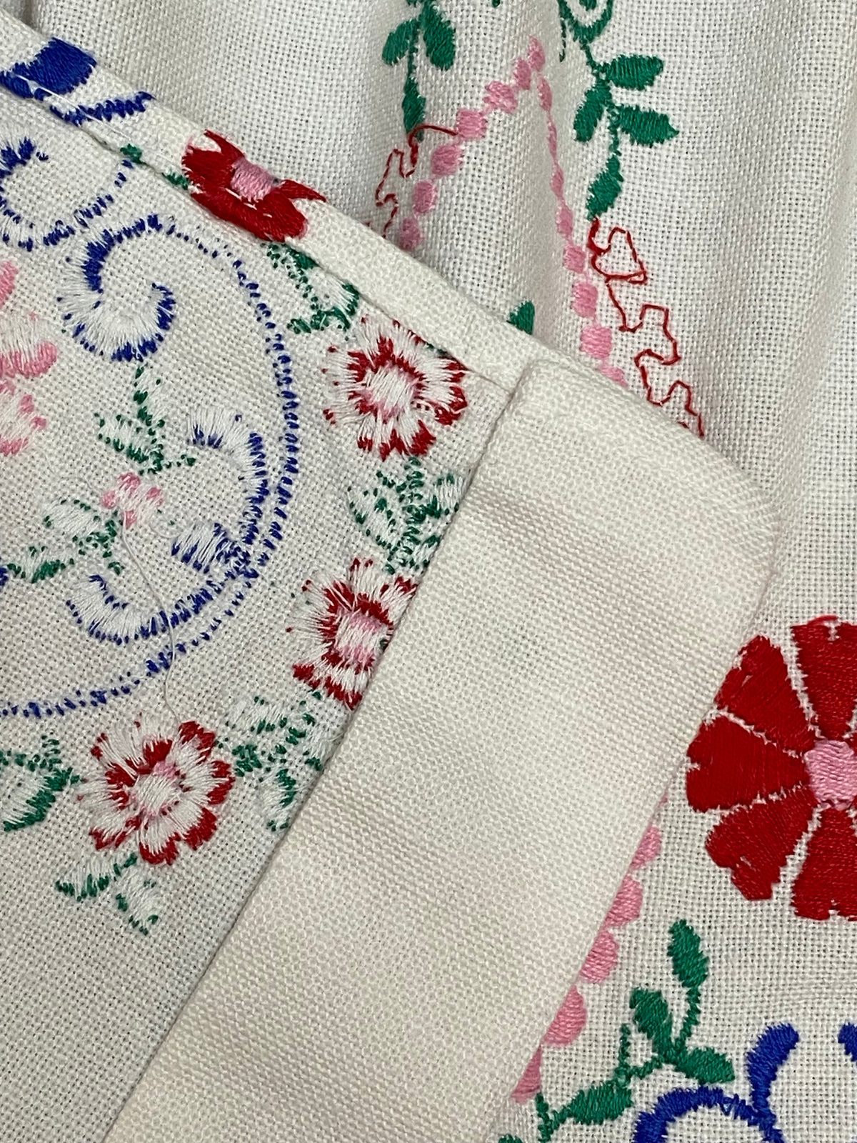 Dirndl-Schürze Damen – Weiß, handbestickt, 47 cm, Baumwolle, vintage