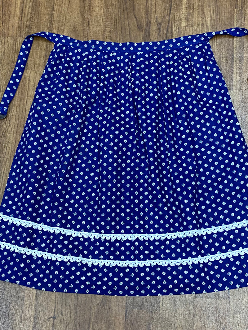 Tablier dirndl vintage tablier traditionnel en bleu avec motif blanc longueur 59 cm