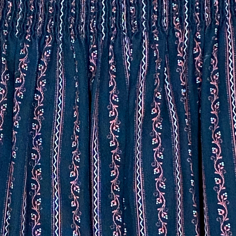 Dirndl-Schürze Damen – Schwarz mit roten Ranken, 75 cm, Baumwolle, Vintage von Hanne Modell