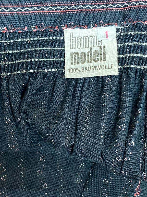 Dirndl-Schürze Damen – Schwarz mit roten Ranken, 75 cm, Baumwolle, Vintage von Hanne Modell
