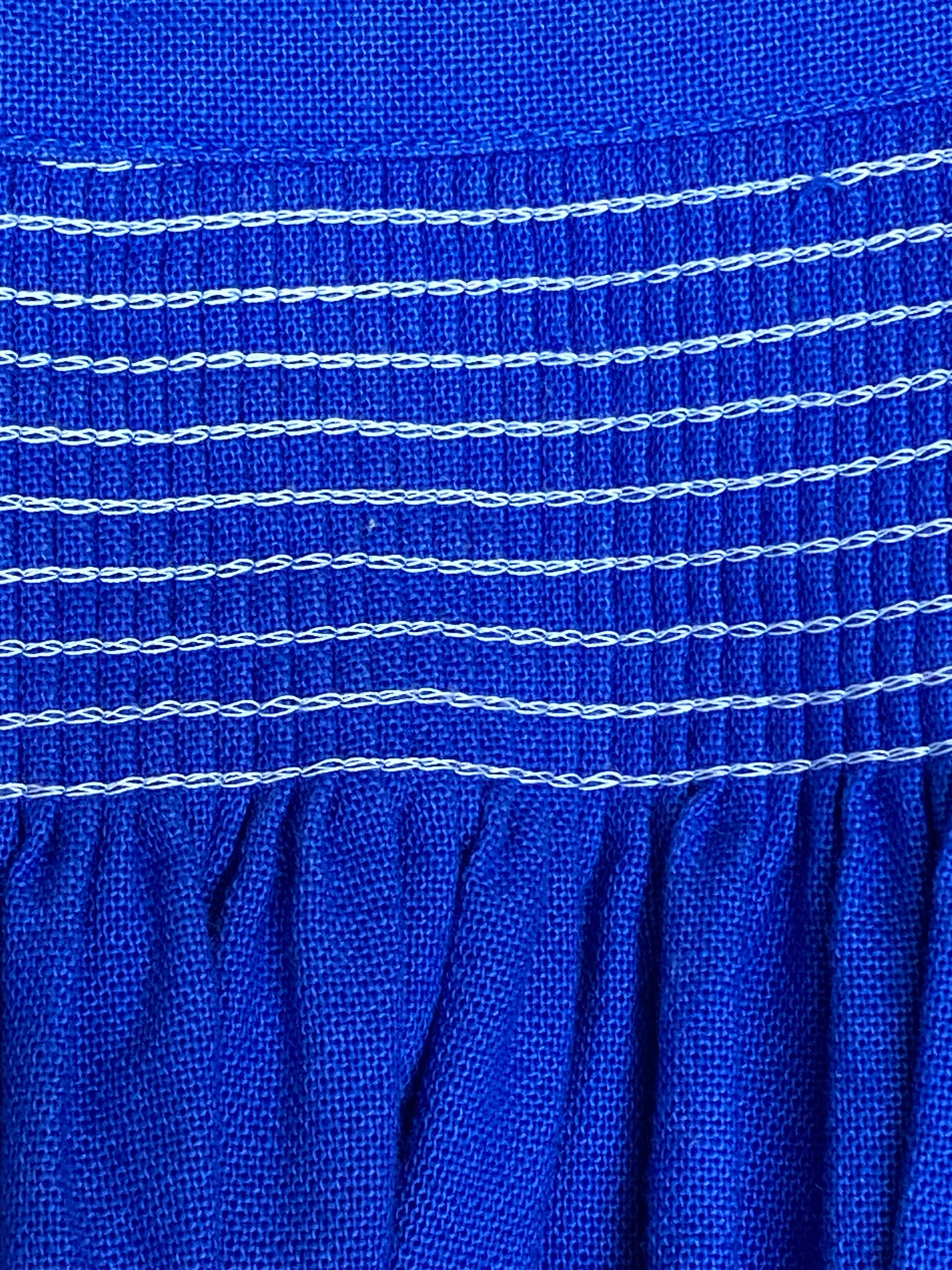 Lange Vintage Dirndlschürze für Dirndl oder Trachtenkleid in blau 77 cm lang