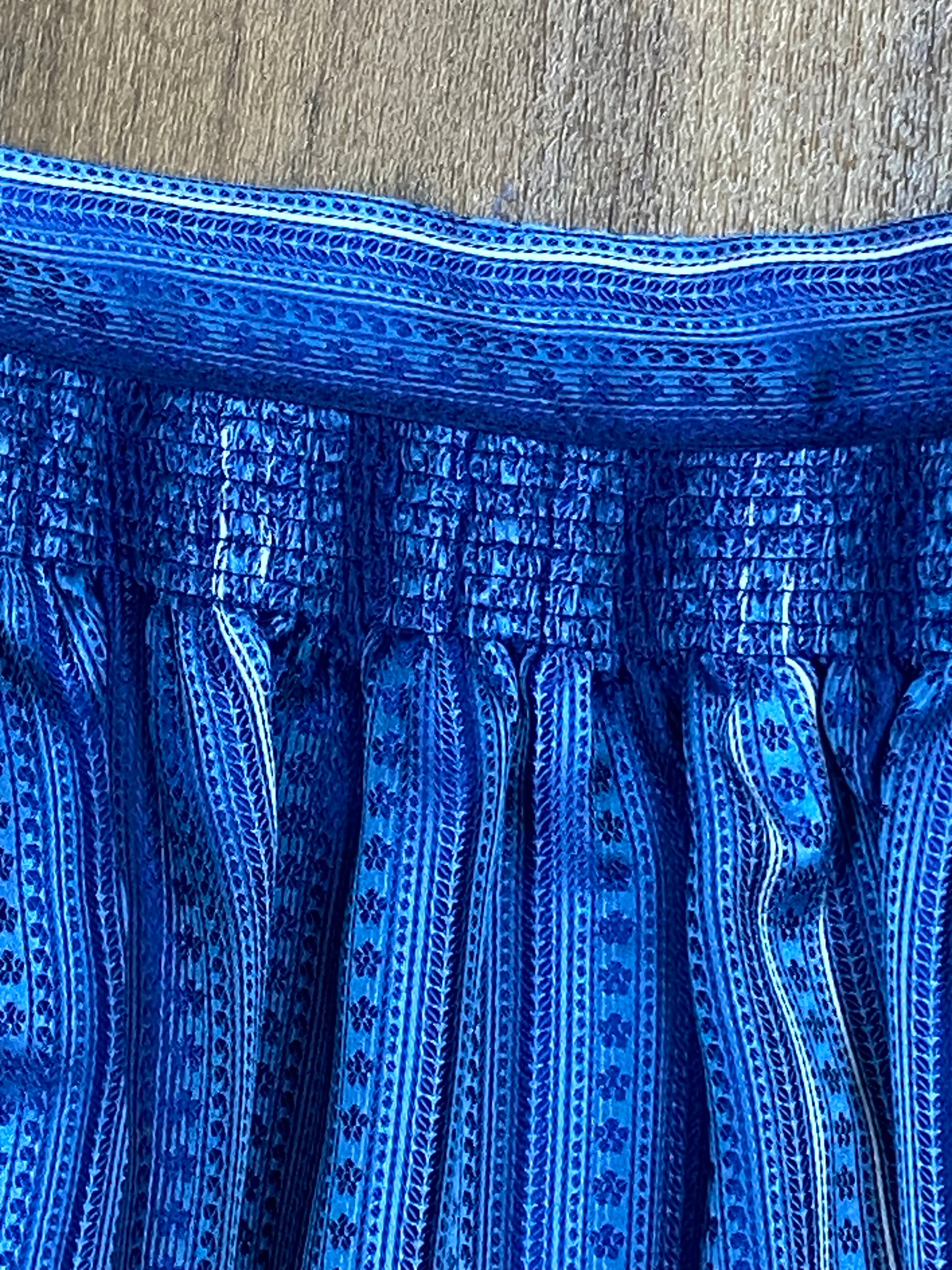 Lange Vintage Dirndlschürze für Trachten-Kleid in blau gemustert 85 cm