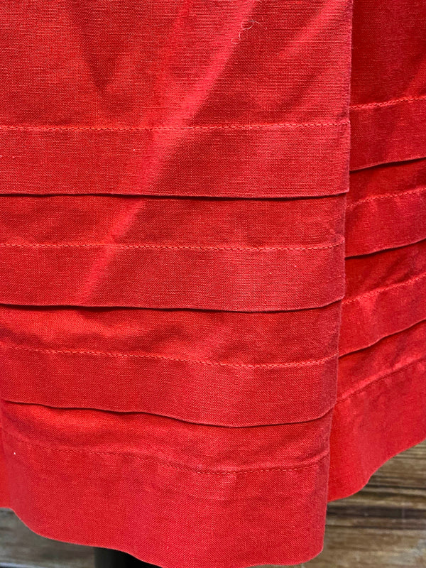 Dirndlschürze „Rot mit Biesen“ – 1970er