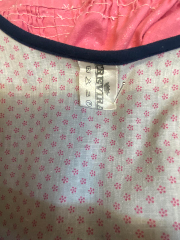 Vintage Dirndl Gr. 40 dunkelblau mit Rosenstickerei, Bluse & rosa Schürze
