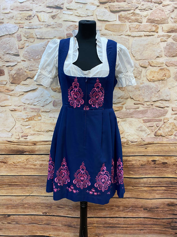 Vintage Dirndl Gr. 40 Blau mit pinker Stickerei, Bluse & Schürze