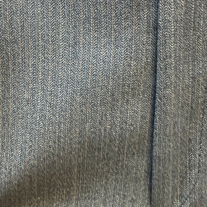 „Detail Fischgrätmuster Vintage Hose Herren grau klassischer Stoff“