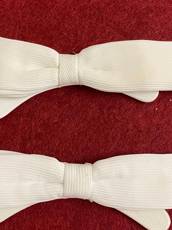 Vintage Fliege Cremeweiß – 2 Stück