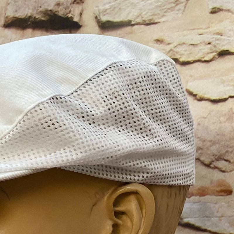 „Weiße Schiebermütze Größe 59 aus Baumwolle als Accessoire für Hickory Golf und 20er Jahre Herrenmode“