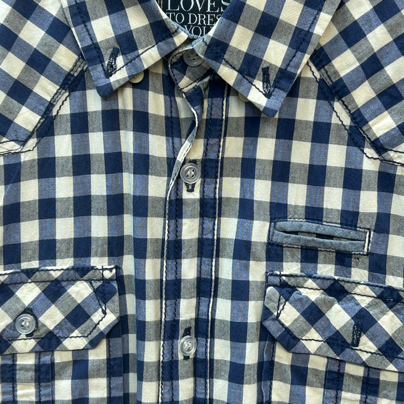 „Vintage Herrenhemd blau kariert Detail Kragen“