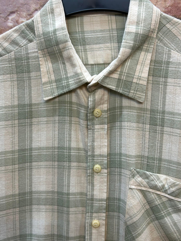 „Vintage Hemd Herren kariert salbeigrün Größe 39 Detail Kragen“