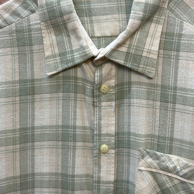 „Vintage Hemd Herren kariert salbeigrün Größe 39 Detail Kragen“