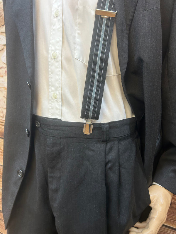 Vintage Anzug-Komplettset Herren Gr. 56 – Stilvolles Unikat mit Hut, Hosenträgern & Accessoires