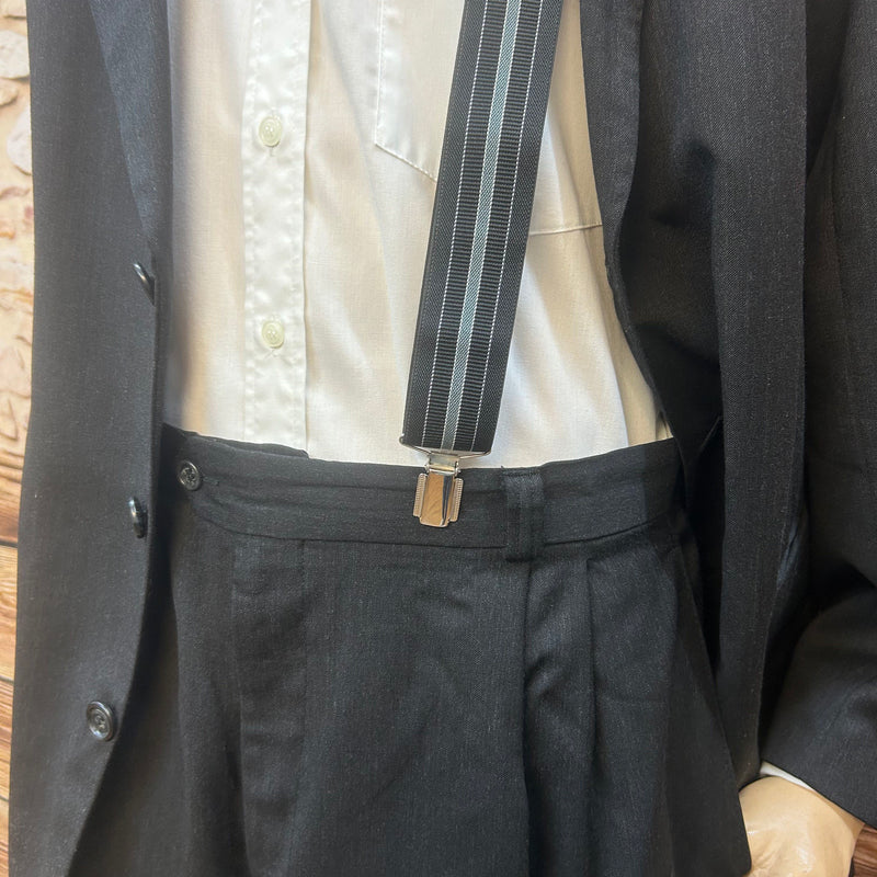 Vintage Anzug-Komplettset Herren Gr. 56 – Stilvolles Unikat mit Hut, Hosenträgern & Accessoires
