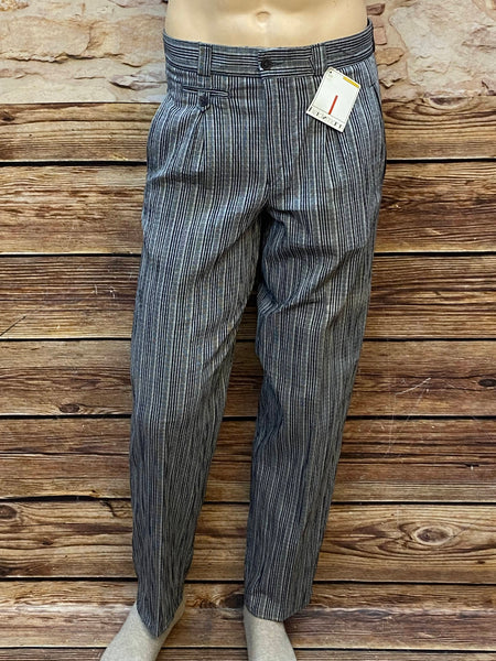 „Vintage Herren Bundfaltenhose gestreift grau schwarz ungetragen Größe 48“