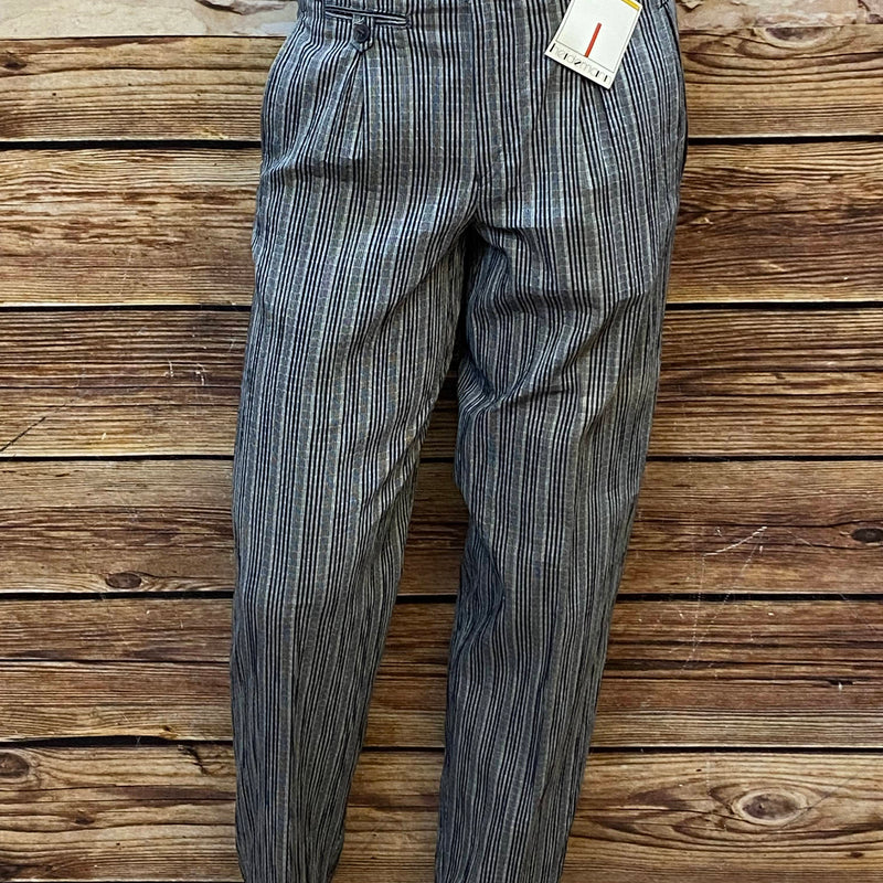 „Vintage Herren Bundfaltenhose gestreift grau schwarz ungetragen Größe 48“