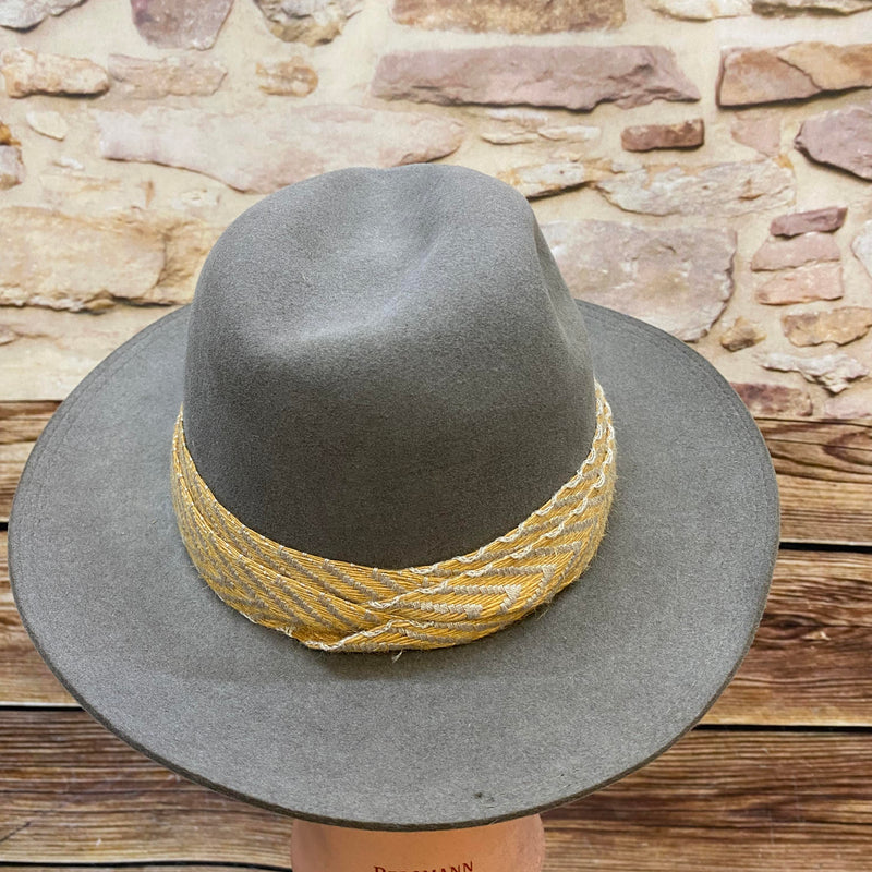 Grauer Vintage Herren Fedora aus Haarfilz mit gelb-naturfarbenem Hutband Größe 56 Ansicht 3