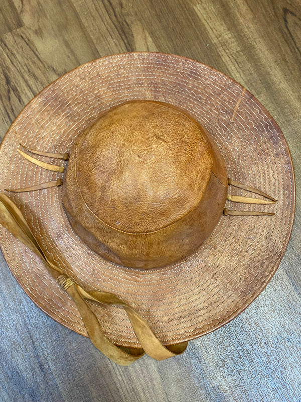 Brauner Vintage Leder-Westernhut Gr. 57 mit breiter Krempe, Ziernähten und Bindeband Ansicht 4