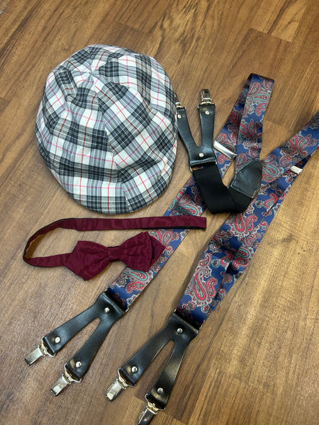 Vintage Herren Accessoires Set – karierte Schiebermütze, Paisley Hosenträger und bordeauxrote Fliege