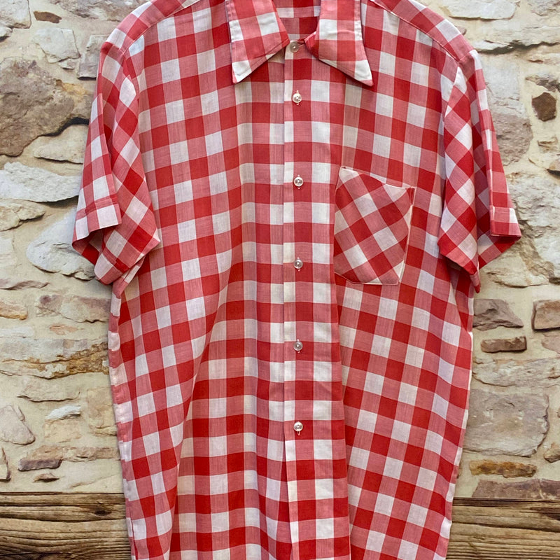 „Vintage Herren Trachtenhemd rot weiß kariert Größe 40 im klassischen Landhausstil“