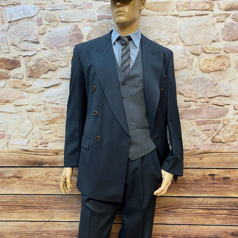 „Vollständiges Peaky-Blinders-Outfit mit Hose, Weste und Mütze in Dunkelgrau“