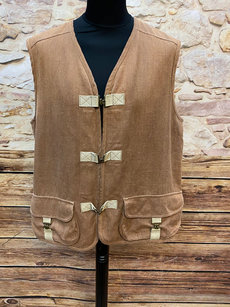 „Braune Vintage Herrenweste aus Naturtextilien, Vorderansicht“