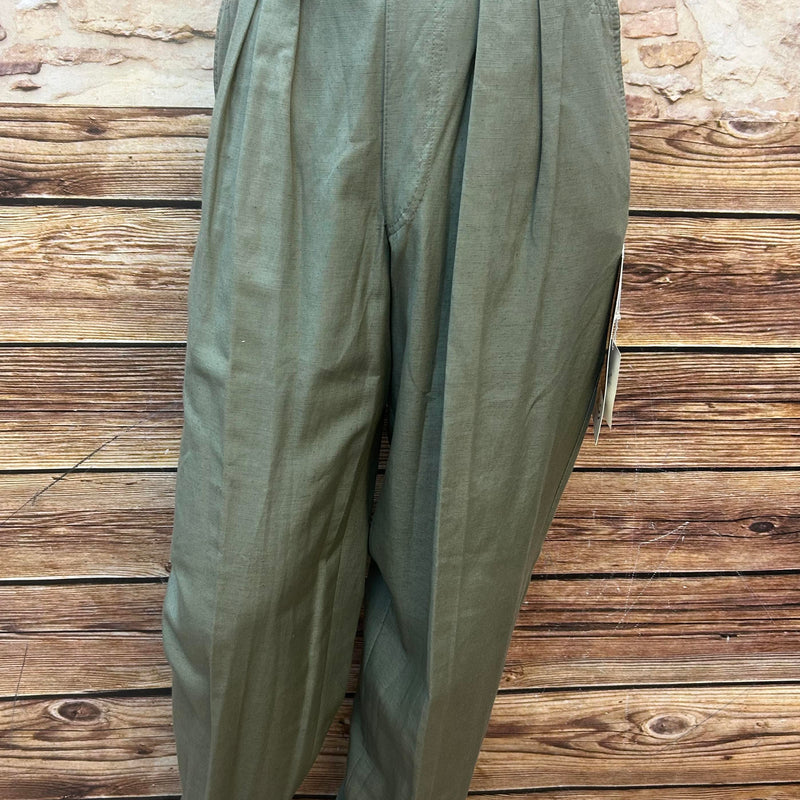 Vintage Herren Hose Gr. 102 in Olivgrün, ungetragen mit Bundfalten, 80er/90er Jahre, von Choke New Classic.