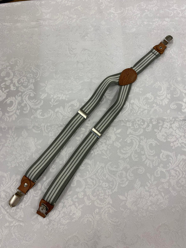 „Vintage Hosenträger grau weiß gestreift in Y-Form mit braunem Lederbesatz“