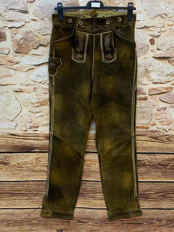 Lange Vintage Isar Trachten Lederhose für Herren in Olivgrün mit Stickerei, Vorderansicht