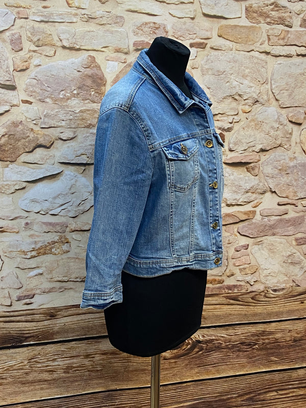 „Vintage Jeansjacke Damen Detail Knopfleiste Brusttaschen Denim“