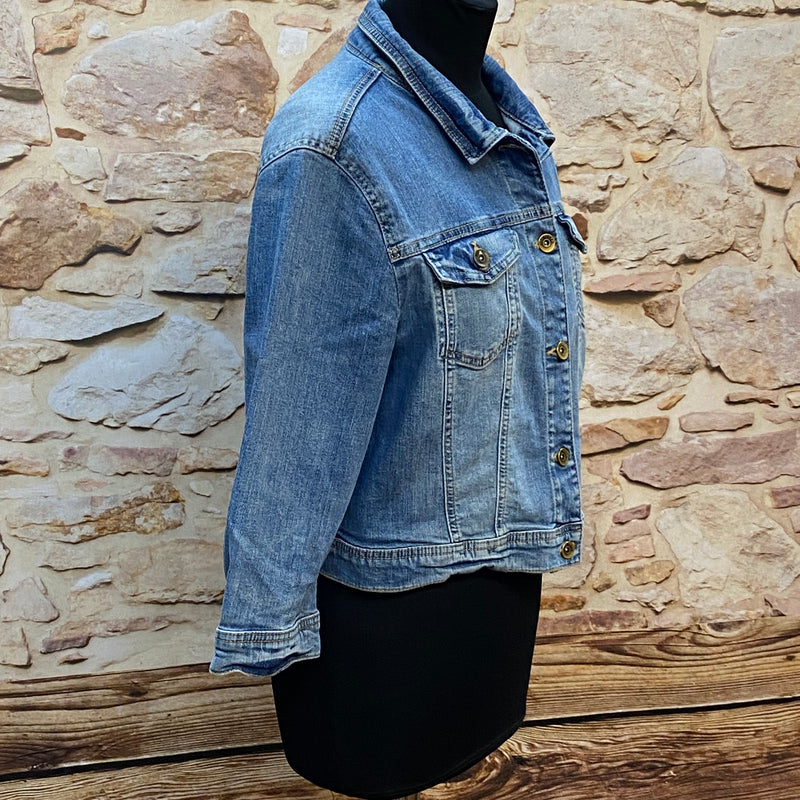 „Vintage Jeansjacke Damen Detail Knopfleiste Brusttaschen Denim“