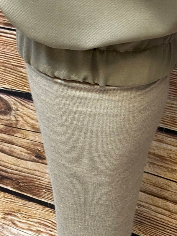 „Elastischer Beinabschluss im Retro-Look“