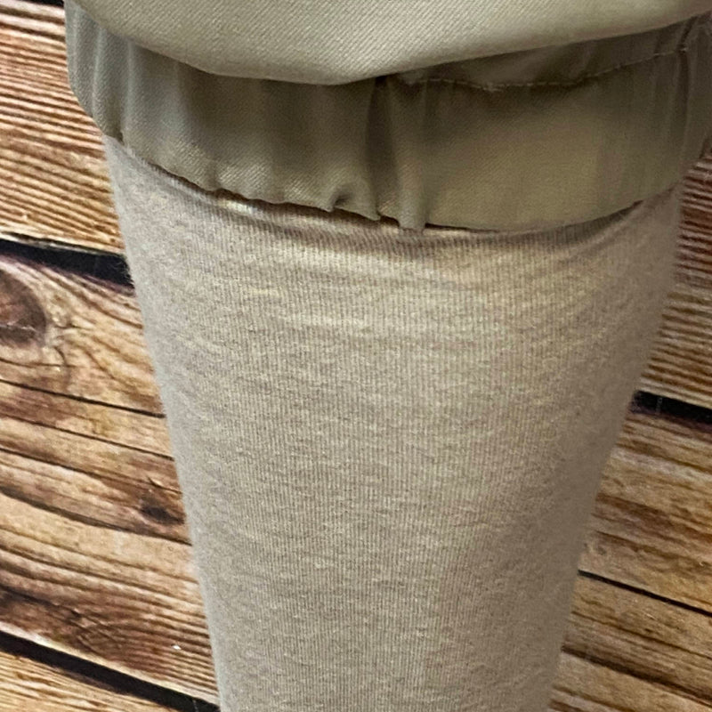 „Elastischer Beinabschluss im Retro-Look“