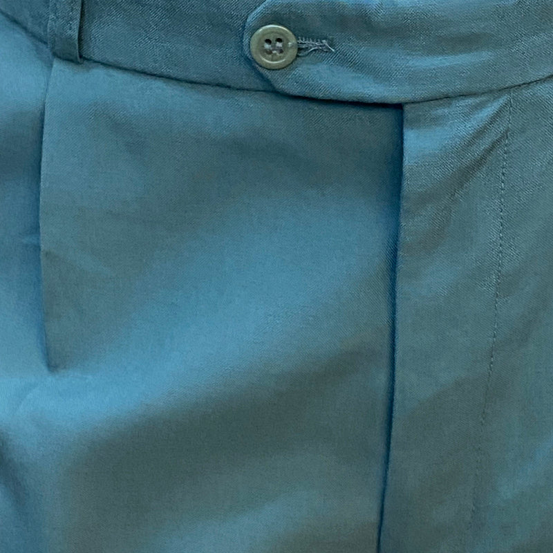 „Detailaufnahme Bundfalte Knickerbocker Hose Herren grün Vintage“