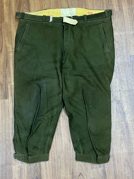 „Vintage Kniebundlederhose Herren grün Bergfreund Echtleder Größe 56 Vorderansicht“
