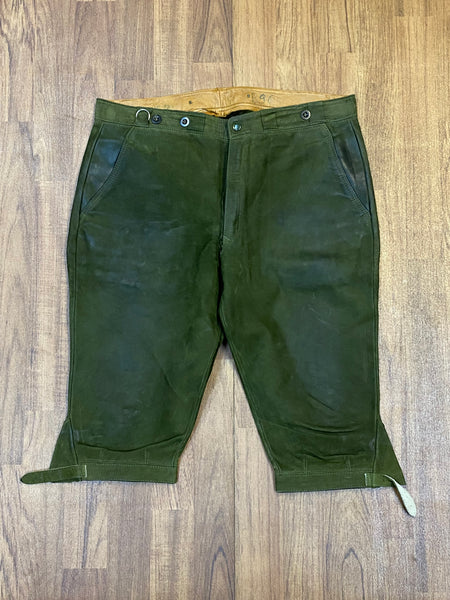 „Vintage Kniebundlederhose Herren grün Echtleder Trachtenhose Vorderansicht“