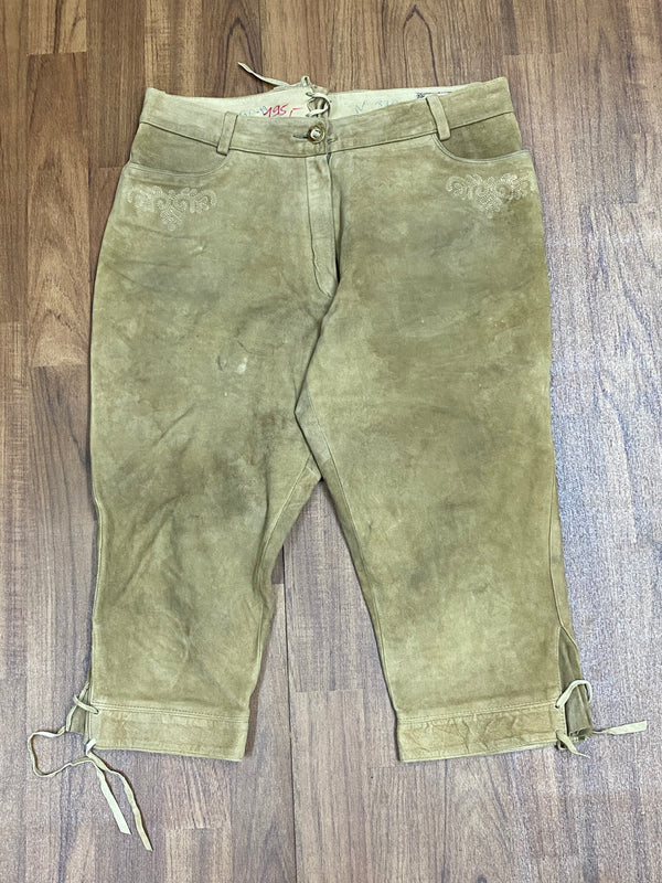 „Vintage Kniebundlederhose Herren beige Stockerpoint bestickt Vorderansicht“
