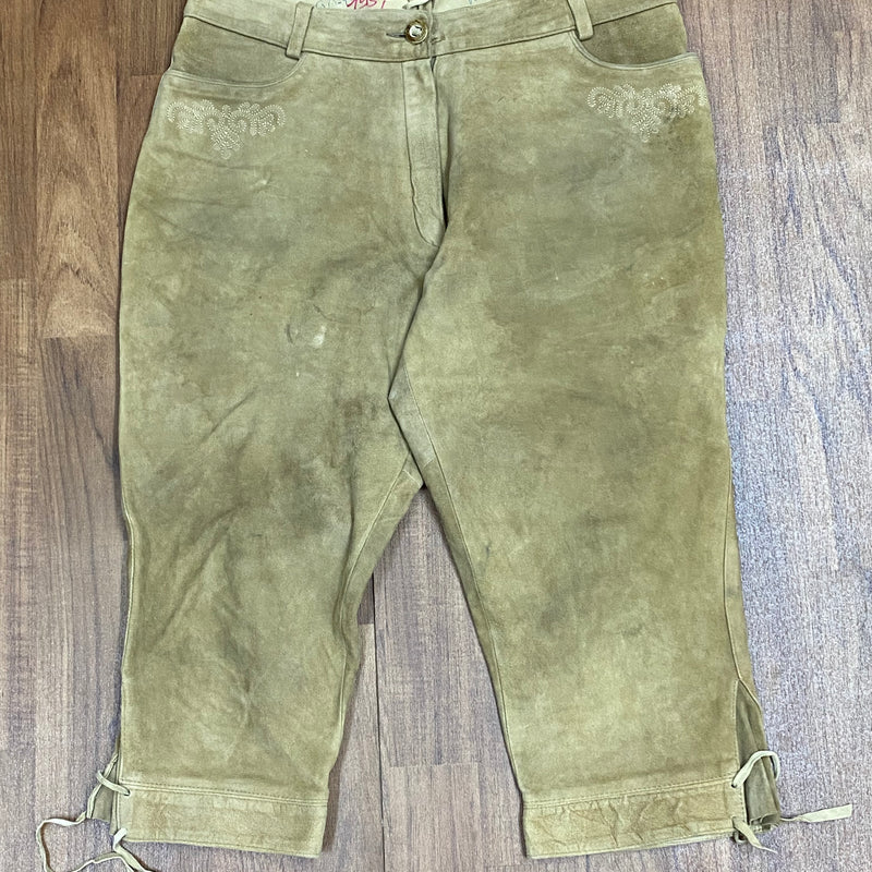 „Vintage Kniebundlederhose Herren beige Stockerpoint bestickt Vorderansicht“