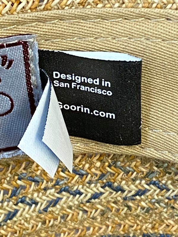 „Designed in Sam Francisco Inneren eines Herren Strohhuts“
