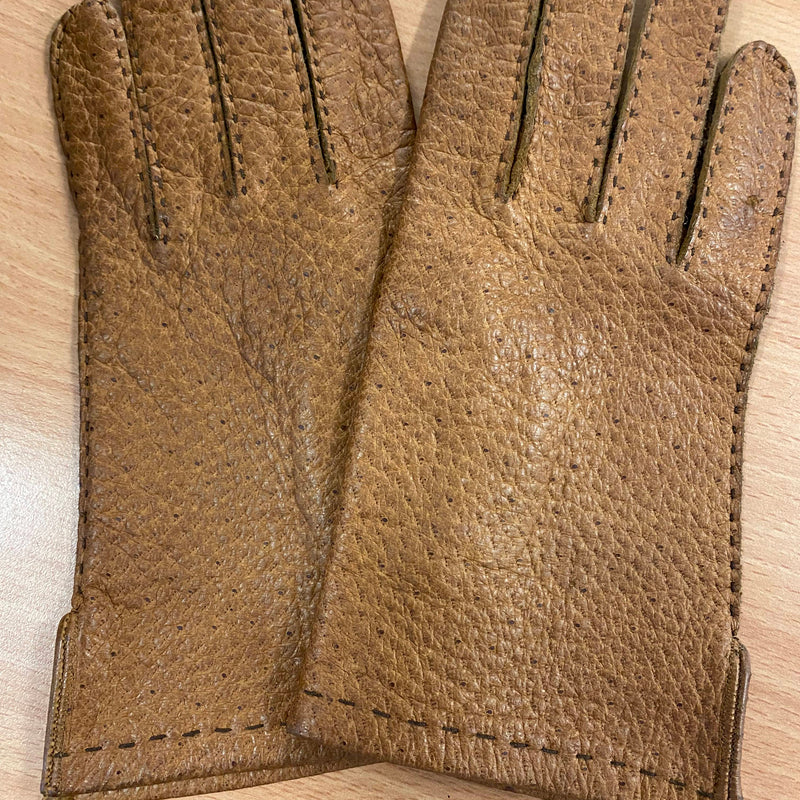 Cognacbraune Vintage-Lederhandschuhe mit dunklen Ziernähten