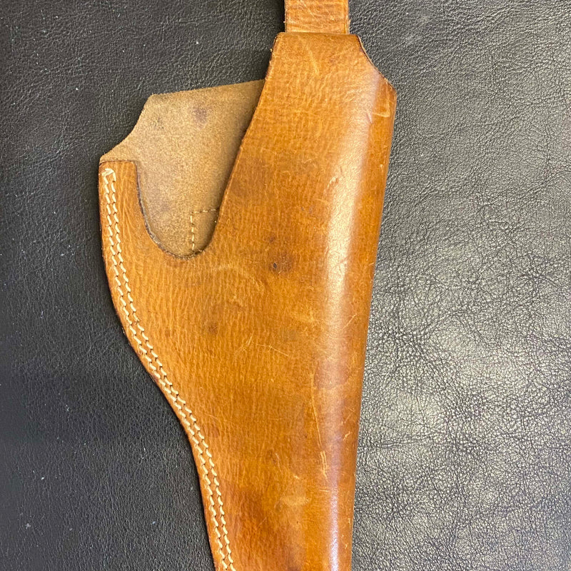 „Vintage Lederholster in Braun aus den 1970er Jahren im Western Stil mit Ziernähten und Gürtelschlaufe“