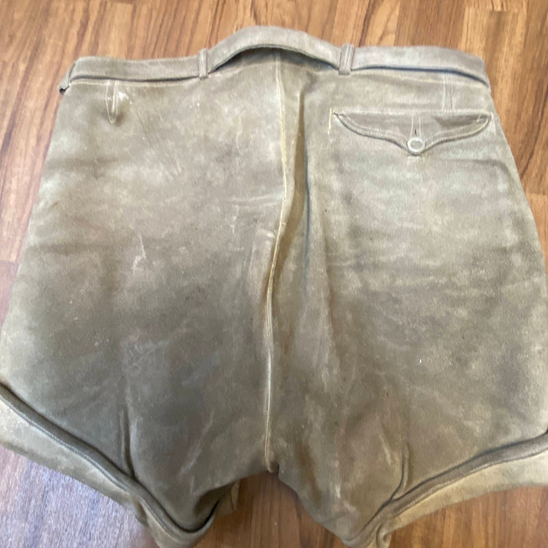 Kurze Lederhose 60er Doppelzipp Eichenlaub grau Bayern Rothenburg Unikat