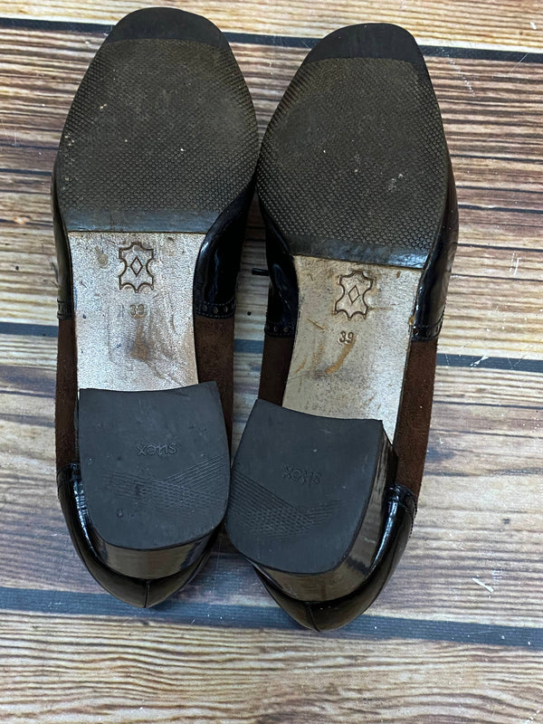 Sohlenansicht der Vintage Schnürschuhe in Größe 39