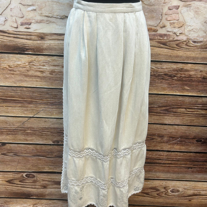 „Beige Vintage-Trachtenschürze aus Leinen, Größe 48, vorne mit Spitzenbahnen“