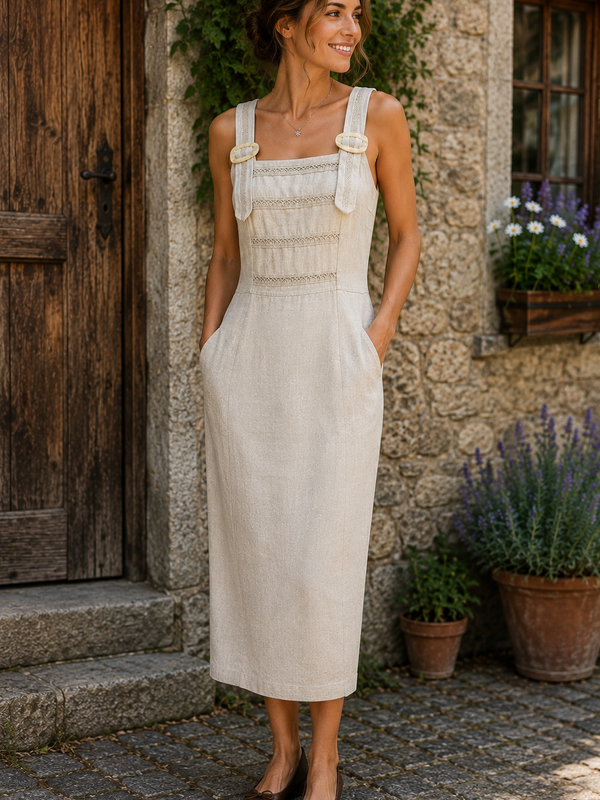 KI-generiert: Damenmodel trägt ein Vintage Leinenkleid von Landhaus in Gr. 40 aus 100 % Leinen in Natur-Beige mit dekorativen Trägern und schmal geschnittenem Rock in ländlicher Umgebung.