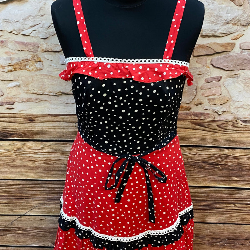 „Detail Vintage Maxikleid Polka Dots mit Rüschen und Taillenband“