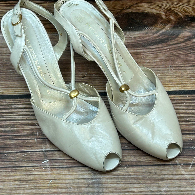 Champagnerfarbene Vintage Peep-Toe Slingbacks aus Echtleder von Peter Kaiser, Größe 39, goldene Zierkugel.