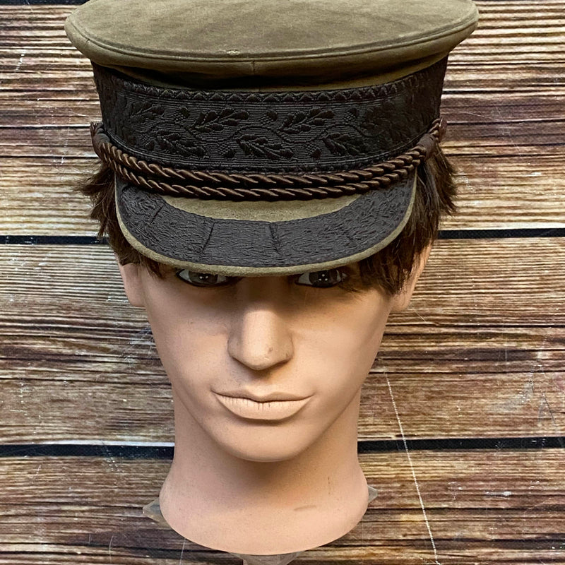 „Vintage Prinz-Heinrich-Mütze 1970er in Olivbraun mit Kordel und gemustertem Band, Größe 58 – echtes Leder, Made in Germany“