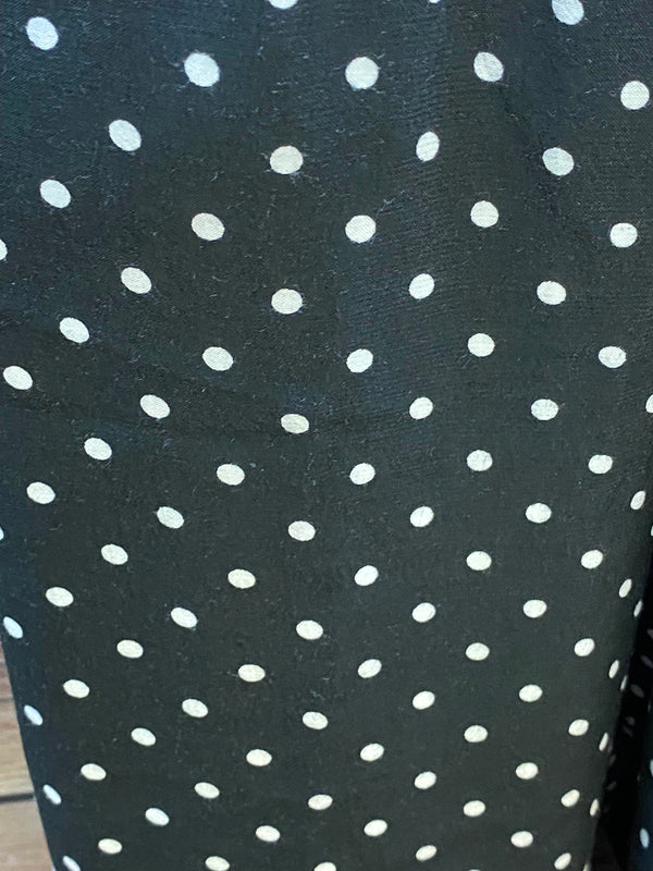 „Detailaufnahme Polka Dots Muster Retro Hose 50er Stil“