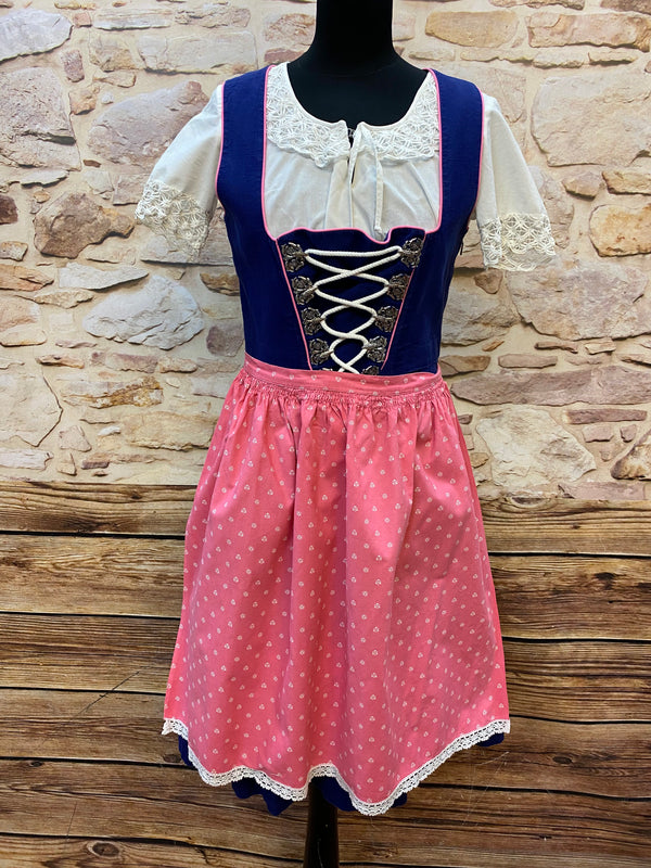 Vintage Salzburger Dirndl Gr. 36 blau mit Schnürung, weißer Bluse und rosa Schürze